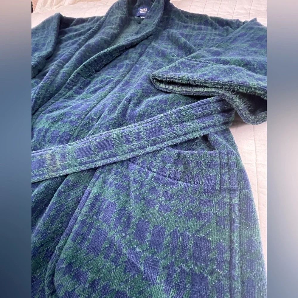 Nautica Green and Blue Cotton Terry Plaid Men's Robe One Size - Picture 4 of 11